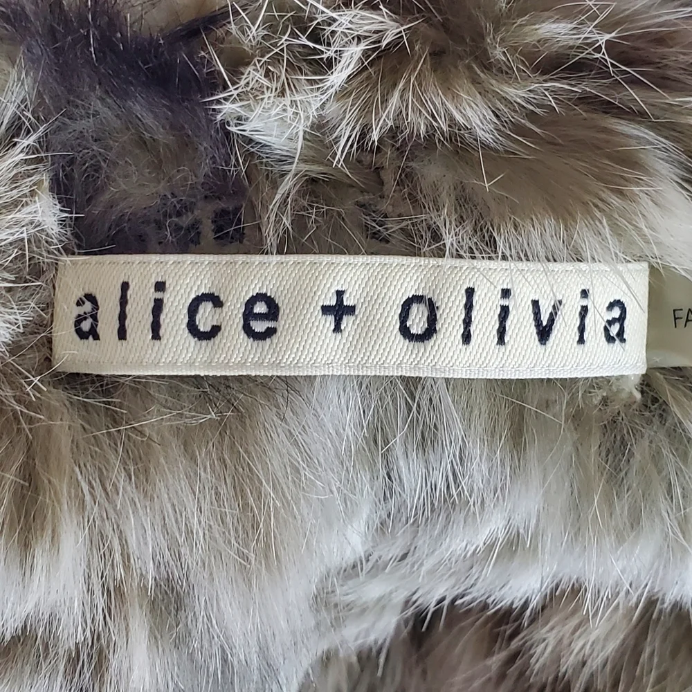 Alice + Olivia India Real Rabbit Fur Cascade Vest in Grey & Black Size Medium